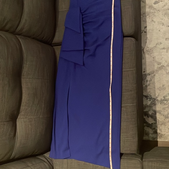 Xscape Evening Dress - Off Shoulder. 3/4 length altered size 6. - Picture 7 of 8